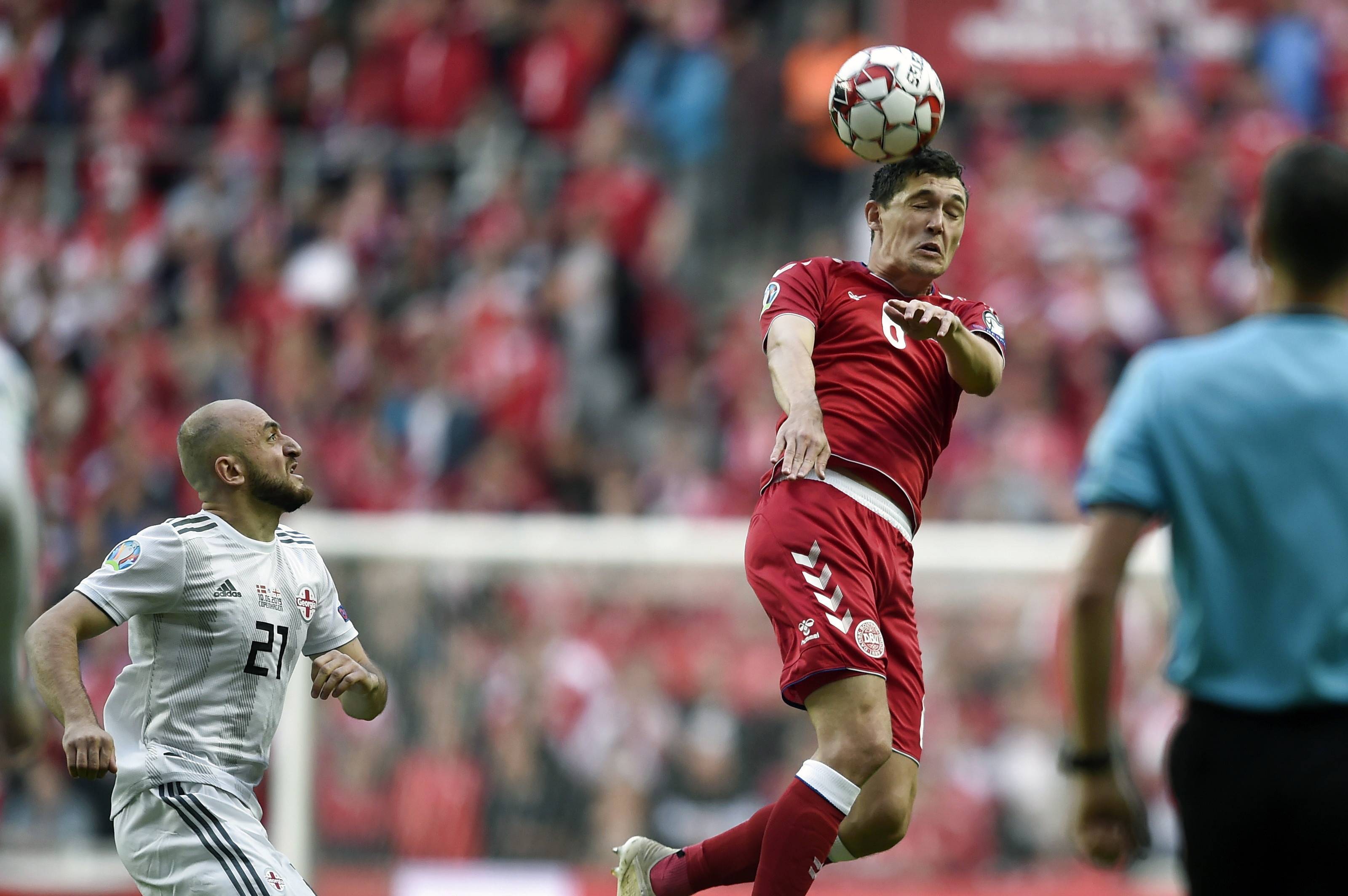 捷克队在关键时刻攻入制胜球获得胜利,表现亮眼的简单介绍 捷克队在关键时刻攻入制胜球获得胜利,表现亮眼的简单介绍