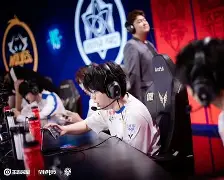 关于G2碾压FLY,Tarzan单局斩获MVP宿敌对决八强赛,留下经典瞬间的信息 关于G2碾压FLY,Tarzan单局斩获MVP宿敌对决八强赛,留下经典瞬间的信息