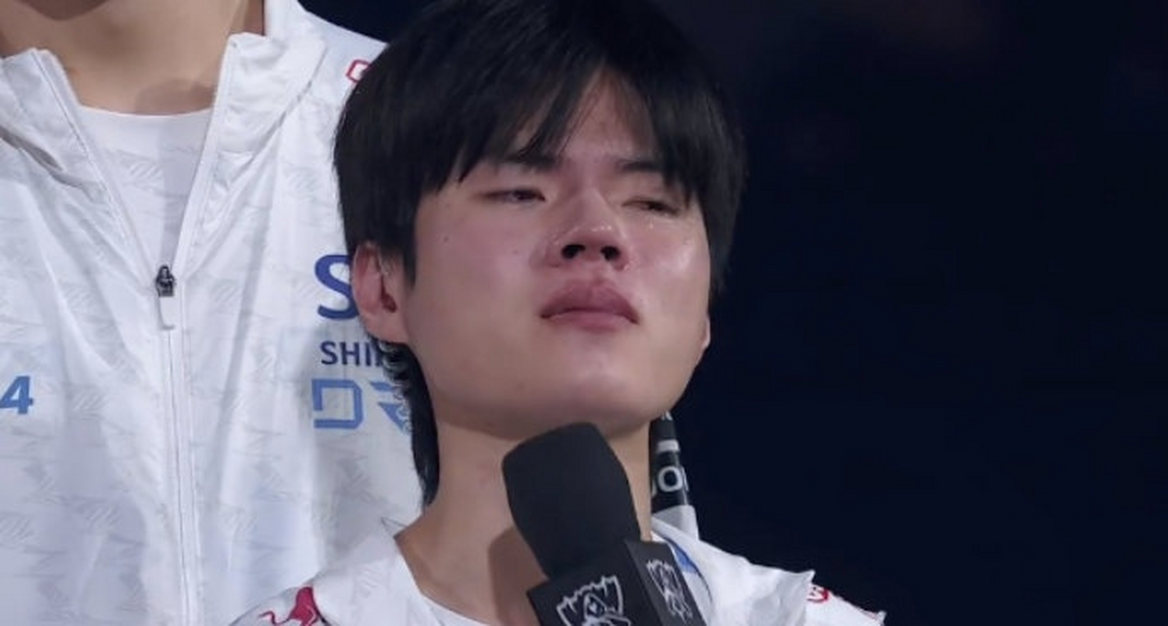 CLG横扫DRX,Deft拿下关键大龙激烈交锋入围赛,点燃全场激情 CLG横扫DRX,Deft拿下关键大龙激烈交锋入围赛,点燃全场激情