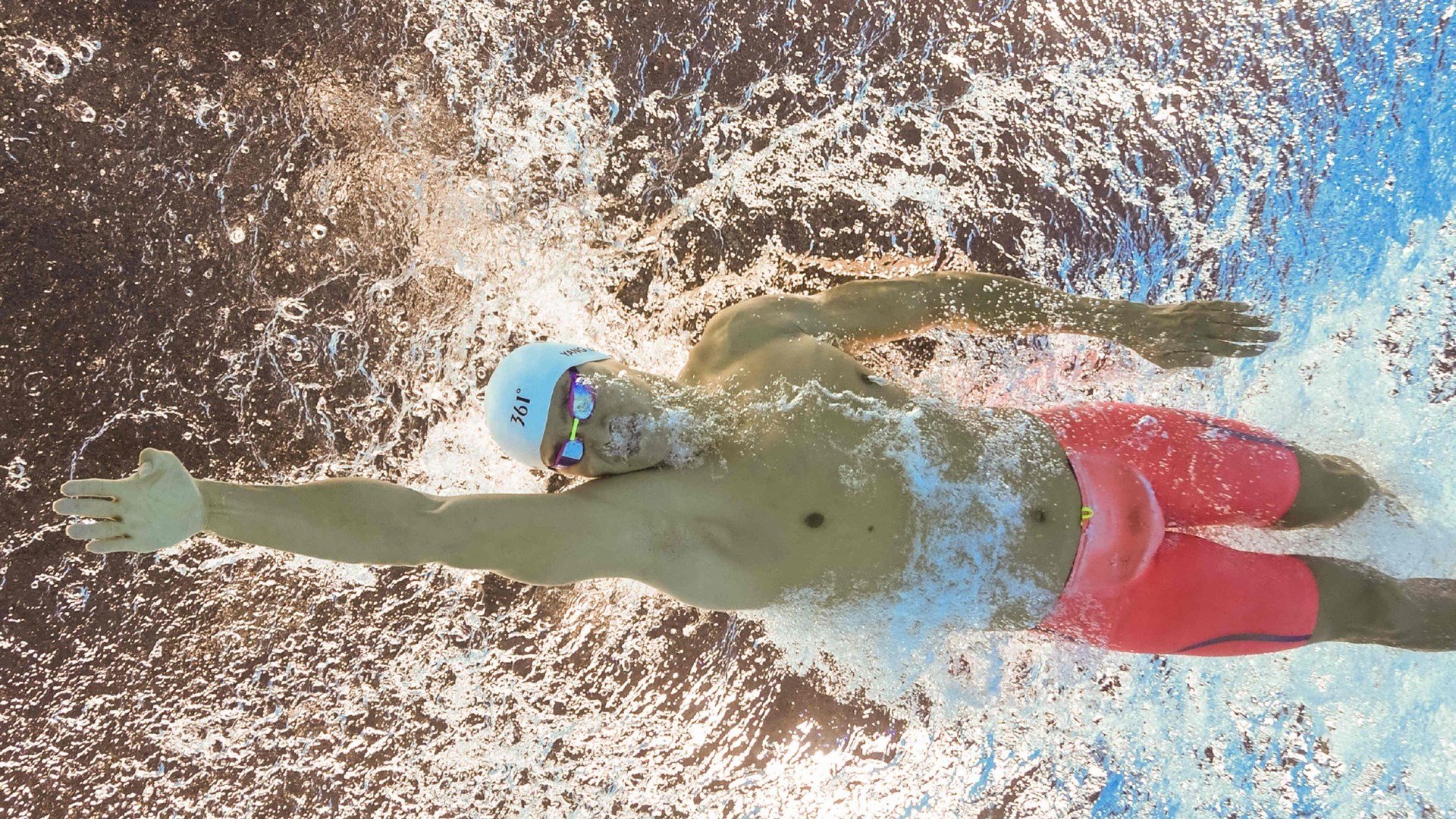 班凯罗独舞广州之夜,一人撕裂防线,尼克斯表演赛险胜广东的背后棋局