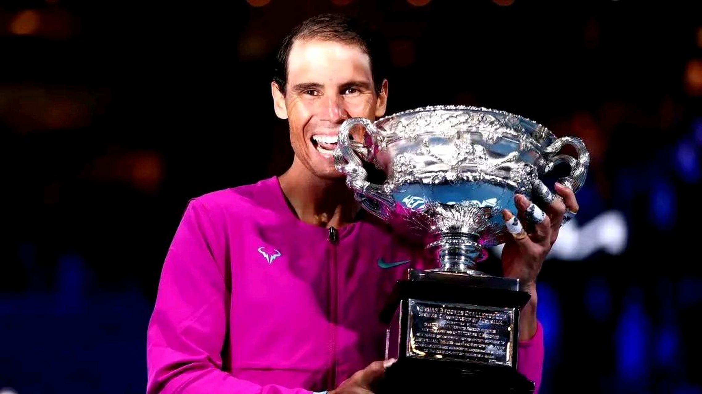 澳网力克年终总决赛，纳达尔扛起全队